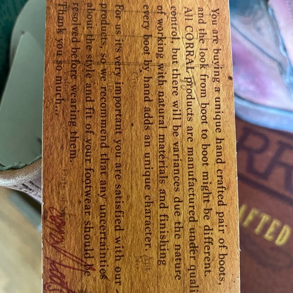 Corral Women’s Vintage Multi Color Engraved Boot - Picture 11 of 14